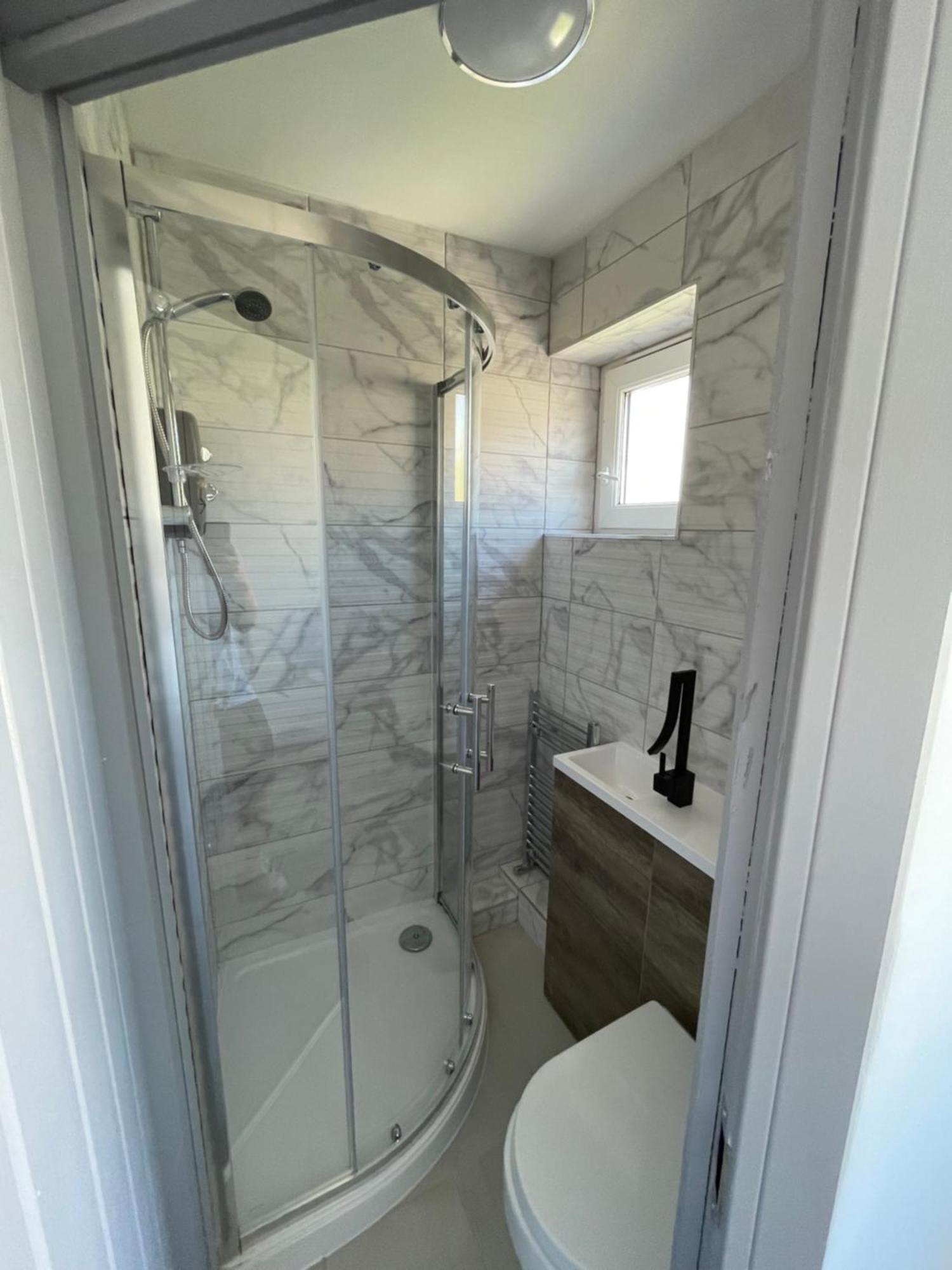 Room In Shared House Hackney London Exterior photo